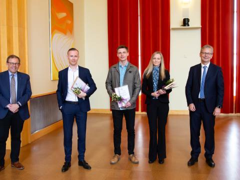 Dr. Ellingsen and her team win the University of Iceland Science and Innovation Award. May 2020.
